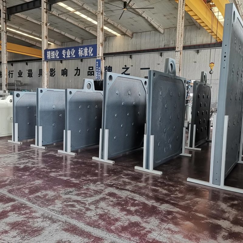 Britop factory warehouse: carbon steel fittings inventory